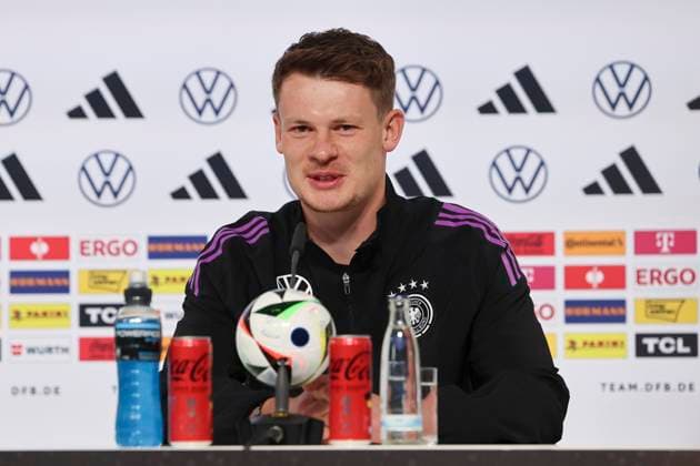 Goalkeeper Alexander Nuebel answers questions from journalists, press conference day 3, training camp of the German national team, castle, 29 05 2024, Blankenhain, Germany