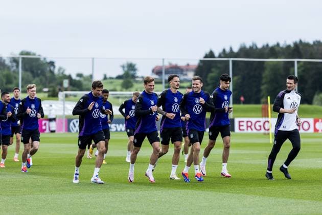 DFB Training Camp Training 29 05 2024 Warm-up Thomas Müller Germany , Joshua Kimmich Germany , Robin Koch Germany , Pascal Groß Germany , Aleksandar Pavlovic Germany DFB Training Camp Training Blankenhain, Golf Spa Resort Weimarer Land on 29 05 2024 Copyright: xBEAUTIFULxSPORTS Wunderlx