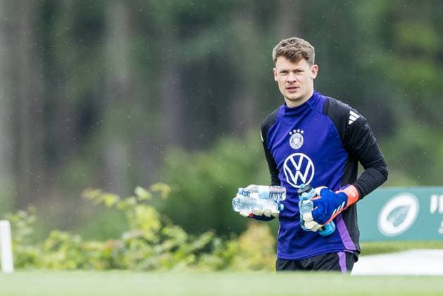 DFB training camp training 29 05 2024 Alexander Nübel Germany on the way to training DFB training camp training Blankenhain, Golf Spa Resort Weimarer Land on 29 05 2024 Copyright: xBEAUTIFULxSPORTS Wunderlx