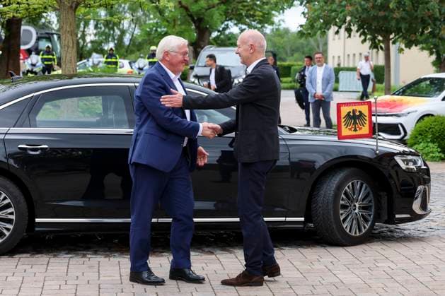 Federal President Frank Walter Steinmeier is received in the German team quarters by President Bernd Neuendorf German Football Association, Visit of the Federal President, Training camp of the German national team, Spa and GolfResort Weimarer Land, 29 05 2024, Blankenhain, Germany