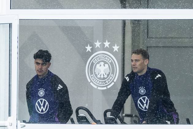 DFB training camp training 29 05 2024 Aleksandar Pavlovic Germany and Manuel Neuer Germany on the ergometers in the fitness tent DFB training camp training Blankenhain, Golf Spa Resort Weimarer Land on 29 05 2024 Copyright: xBEAUTIFULxSPORTS Wunderlx