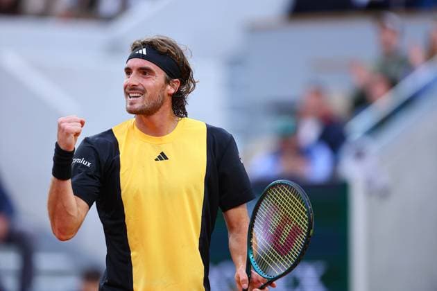 2024.05.29 Paryz Tenis French Open Roland Garros 2024 Daniel Altmaier - Stefanos Tsitsipas N Z Stefanos Tsitsipas Foto Pawel Andrachiewicz PressFocus 2024.05.29 Paris Tennis French Open Roland Garros 2024 Daniel Altmaier - Stefanos Tsitsipas Stefanos Tsitsipas Photo Pawel Andrachiewicz PressFocus NEWSPIX.PL --- Newspix.pl POLAND OUT!  20240529_PF_PA120