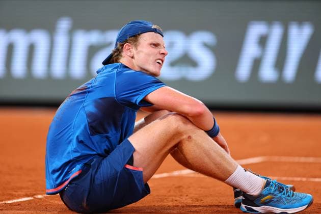 Sport Bilder des Tages 2024.05.29 Paryz Tenis French Open Roland Garros 2024 Jesper De Jong - Carlos Alcaraz N Z Jesper De Jong Foto Pawel Andrachiewicz PressFocus 2024.05.29 Paris Tennis French Open Roland Garros 2024 Jesper De Jong - Carlos Alcaraz Jesper De Jong Photo Pawel Andrachiewicz PressFocus NEWSPIX.PL --- Newspix.pl POLAND OUT!  20240529_PF_PA129