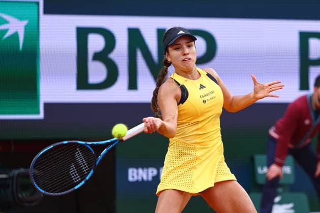2024.05.29 Paryz Tenis French Open Roland Garros 2024 Camila Osorio - Ons Jabeur N Z Camila Osorio Foto Pawel Andrachiewicz PressFocus 2024.05.29 Paris Tennis French Open Roland Garros 2024 Camila Osorio - Ons Jabeur Camila Osorio Photo Pawel Andrachiewicz PressFocus NEWSPIX.PL --- Newspix.pl POLAND OUT!  20240529_PF_PA193