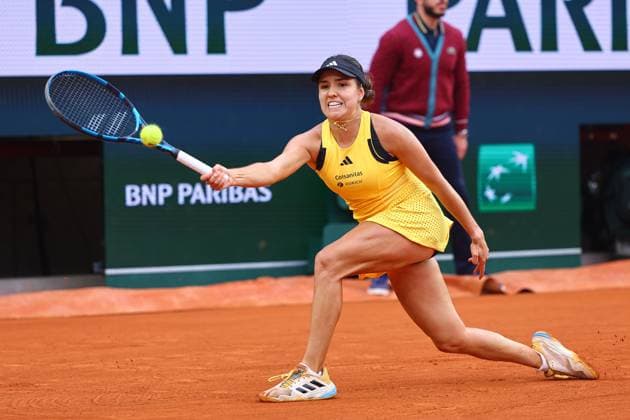 2024.05.29 Paryz Tenis French Open Roland Garros 2024 Camila Osorio - Ons Jabeur N Z Camila Osorio Foto Pawel Andrachiewicz PressFocus 2024.05.29 Paris Tennis French Open Roland Garros 2024 Camila Osorio - Ons Jabeur Camila Osorio Photo Pawel Andrachiewicz PressFocus NEWSPIX.PL --- Newspix.pl POLAND OUT!  20240529_PF_PA194