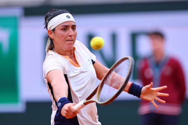 2024.05.29 Paryz Tenis French Open Roland Garros 2024 Camila Osorio - Ons Jabeur N Z Ons Jabeur Foto Pawel Andrachiewicz PressFocus 2024.05.29 Paris Tennis French Open Roland Garros 2024 Camila Osorio - Ons Jabeur Ons Jabeur Photo Pawel Andrachiewicz PressFocus NEWSPIX.PL --- Newspix.pl POLAND OUT!  20240529_PF_PA199