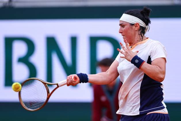 2024.05.29 Paryz Tenis French Open Roland Garros 2024 Camila Osorio - Ons Jabeur N Z Ons Jabeur Foto Pawel Andrachiewicz PressFocus 2024.05.29 Paris Tennis French Open Roland Garros 2024 Camila Osorio - Ons Jabeur Ons Jabeur Photo Pawel Andrachiewicz PressFocus NEWSPIX.PL --- Newspix.pl POLAND OUT!  20240529_PF_PA216