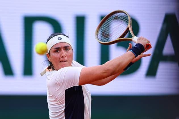 2024.05.29 Paryz Tenis French Open Roland Garros 2024 Camila Osorio - Ons Jabeur N Z Ons Jabeur Foto Pawel Andrachiewicz PressFocus 2024.05.29 Paris Tennis French Open Roland Garros 2024 Camila Osorio - Ons Jabeur Ons Jabeur Photo Pawel Andrachiewicz PressFocus NEWSPIX.PL --- Newspix.pl POLAND OUT!  20240529_PF_PA222