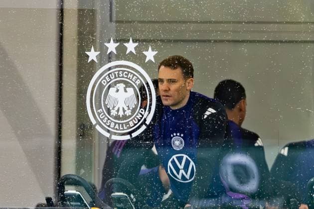29 05 2024, GER, Football, Men, Season 2023 2024, DFB National Team Training Camp Blankenhain, Training session at the Spa GolfResort Weimarer Land Manuel Neuer on the spinning bike in the fitness room 99444 Blankenhain Castle Blankenhain Spa Golf Thuringia Germany