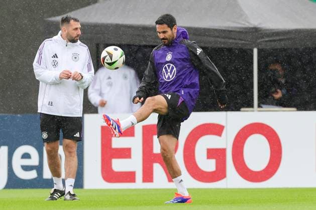 Ilkay Guendogan controls the ball, training day 4, training camp of the German national team, Spa and GolfResort Weimarer Land, 30 05 2024, Blankenhain, Germany