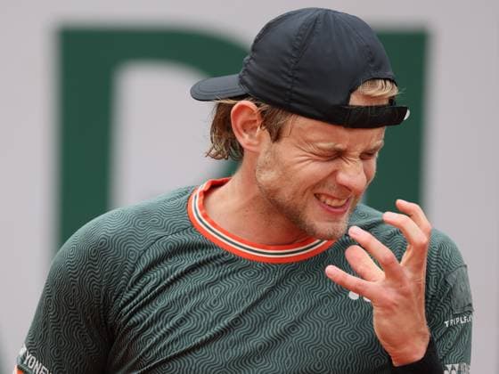 Belgian Zizou Bergs reacts during a tennis match between Belgian Bergs and German Marterer, in the second round of the men s singles, at the Roland Garros French Open tennis tournament, in Paris, France, . This year s tournament takes place from 26 May to 09 June. BENOITxDOPPAGNE  x93615882x