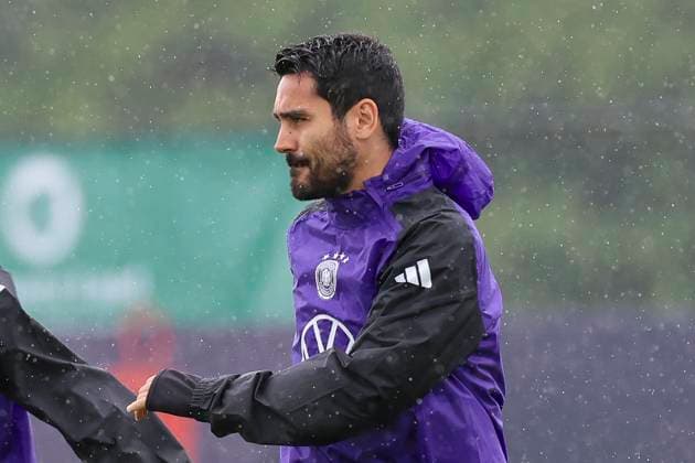 Ilkay Guendogan warms up, training day 4, training camp of the German national team, Spa and GolfResort Weimarer Land, 30 05 2024, Blankenhain, Germany