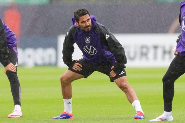 Ilkay Guendogan warms up, training day 4, training camp of the German national team, Spa and GolfResort Weimarer Land, 30 05 2024, Blankenhain, Germany