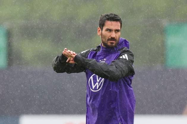 Ilkay Guendogan warms up, training day 4, training camp of the German national team, Spa and GolfResort Weimarer Land, 30 05 2024, Blankenhain, Germany