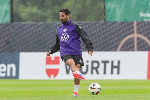 Ilkay Guendogan controls the ball, training day 4, training camp of the German national team, Spa and GolfResort Weimarer Land, 30 05 2024, Blankenhain, Germany