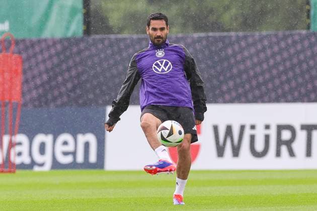Ilkay Guendogan controls the ball, training day 4, training camp of the German national team, Spa and GolfResort Weimarer Land, 30 05 2024, Blankenhain, Germany