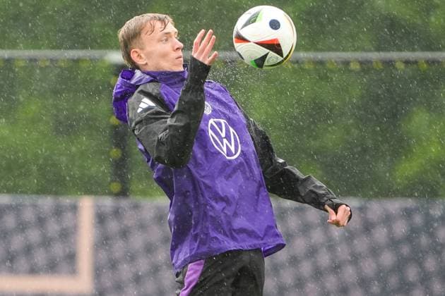 Maximilian Beier Germany Germany takes the ball in the rain Blankenhain 30 05 2024 Training camp for the German national team in preparation for the European Championship, Golf Resort Weimarer Land