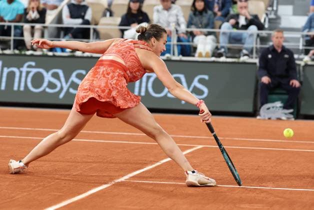 ROLAND GARROS 2024 Thierry Larret Maxppp. Tennis. Roland Garros 2024. Internationaux de France de tennis. Stade Roland Garros, Paris (75). Le 30 mai 2024. Court Philippe Chatrier : Moyuka UCHIJIMA (JPN) vs Aryna SABALENKA (RUS) PARIS (75) STADE ROLAND GARROS PARIS ILE DE FRANCE FRANCE  Copyright: xThierryxLarret MAXPPPxThierryxLarretx TL_20240530_0140 0492629297st