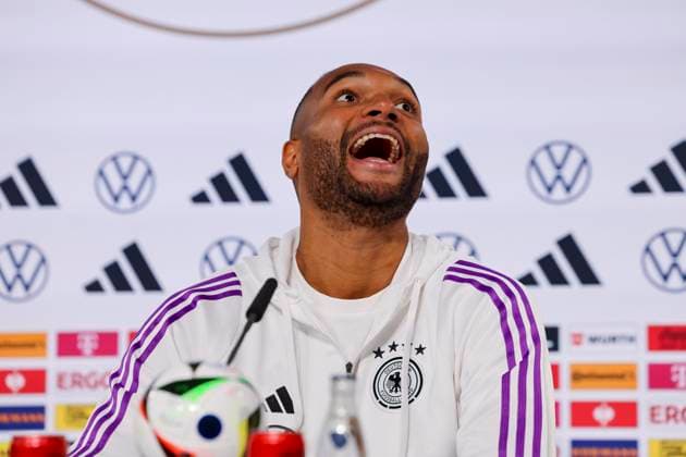 Jonathan Tah laughs, press conference day 4, training camp of the German national team, castle, 30 05 2024, Blankenhain, Germany
