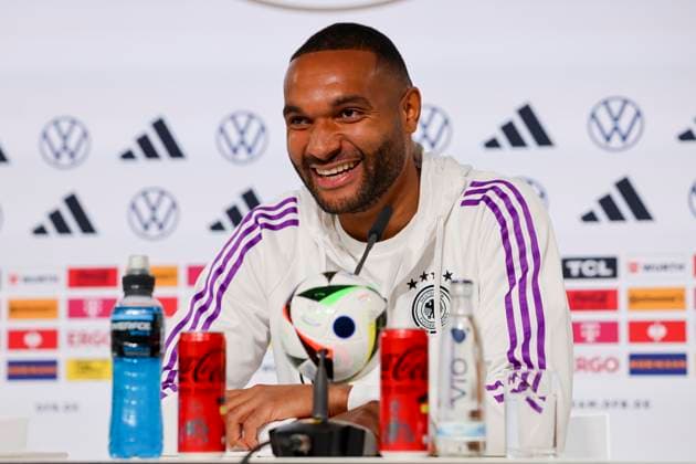Jonathan Tah laughs, press conference day 4, training camp of the German national team, castle, 30 05 2024, Blankenhain, Germany