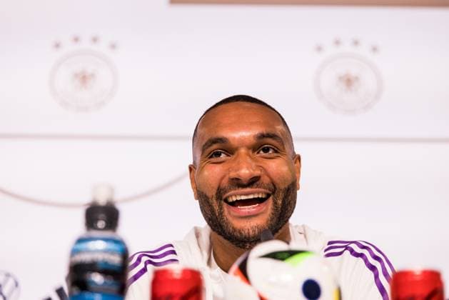 DFB Training Camp Press Conference 30 05 2024 Jonathan Tah Germany laughs DFB Training Camp Press Conference Blankenhain, Blankenhain Castle on 30 05 2024 Copyright: xBEAUTIFULxSPORTS Wunderlx