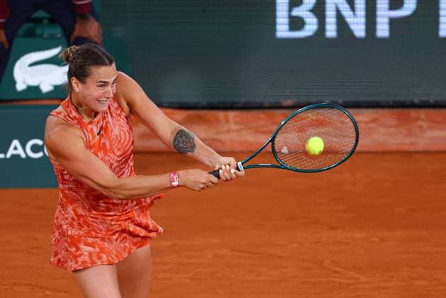2024.05.30 Paryz Tenis French Open Roland Garros 2024 Moyuka Uchijima - Aryna Sabalenka N Z Aryna Sabalenka Foto Pawel Andrachiewicz PressFocus 2024.05.30 Paris Tennis French Open Roland Garros 2024 Moyuka Uchijima - Aryna Sabalenka Aryna Sabalenka Photo Pawel Andrachiewicz PressFocus NEWSPIX.PL --- Newspix.pl POLAND OUT!  20240530_PF_PA240