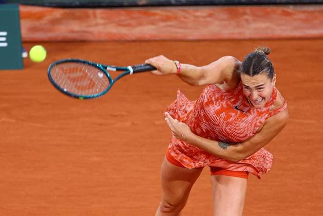 2024.05.30 Paryz Tenis French Open Roland Garros 2024 Moyuka Uchijima - Aryna Sabalenka N Z Aryna Sabalenka Foto Pawel Andrachiewicz PressFocus 2024.05.30 Paris Tennis French Open Roland Garros 2024 Moyuka Uchijima - Aryna Sabalenka Aryna Sabalenka Photo Pawel Andrachiewicz PressFocus NEWSPIX.PL --- Newspix.pl POLAND OUT!  20240530_PF_PA247