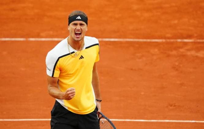 Alexander Zverev celebrates French Open Tennis, Day 5, Tennis, Roland Garros, Paris, France - 30 May 2024  Copyright: xJavierxGarcia Shutterstockx 14513421af