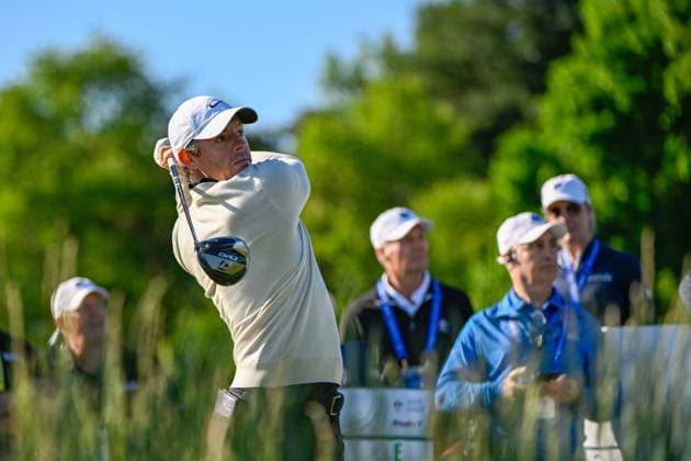 ANCASTER, ON - MAY 30: Rory McIlroy (NIR) watches his tee shot on 11 during the first round of the RBC Canadian Open on May 30, 2024 at Hamilton Golf & Country Club in Ancaster, Ontario, Canada. (Photo by Ken Murray Icon Sportswire) GOLF: MAY 30 PGA, Golf Herren RBC Canadian Open EDITORIAL USE ONLY Icon240530001