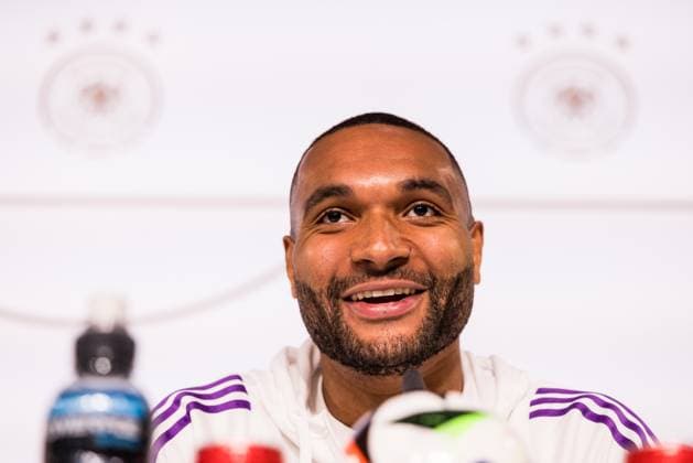 DFB Training Camp Press Conference 30 05 2024 Jonathan Tah Germany smiles, laughs DFB Training Camp Press Conference Blankenhain, Blankenhain Castle on 30 05 2024 Copyright: xBEAUTIFULxSPORTS Wunderlx