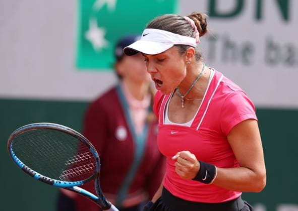 (240530) -- PARIS, May 30, 2024 -- Viktoriya Tomova of Bulgaria reacts during the women s singles second round match between Wang Xinyu of China and Viktoriya Tomova of Bulgaria at the French Open tennis tournament at Roland Garros in Paris, France, May 30, 2024. ) (SP)FRANCE-PARIS-TENNIS-FRENCH OPEN-WOMEN S SINGLES GaoxJing 