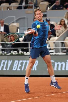 ROLAND GARROS 2024 Thierry Larret Maxppp. Tennis. Roland Garros 2024. Internationaux de France de tennis. Stade Roland Garros, Paris (75). Le 30 mai 2024. Court Philippe Chatrier : Novak DJKOVIC (SRB) vs Roberto CARBALLES BAENA (ESP) PARIS (75) STADE ROLAND GARROS PARIS ILE DE FRANCE FRANCE  Copyright: xThierryxLarret MAXPPPxThierryxLarretx TL_20240530_0808 TLx20240530x0808