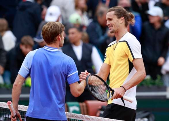 David Goffin congratulates the winner Alexander Zverev Tennis French Open 2024 Roland Garros Paris France 30 May 2024 Copyright: xJuergenxHasenkopfx