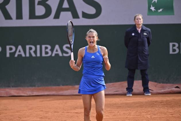Tennis : Roland Garros 2024 - France - Chloe Paquet - France Tennis : Roland Garros 2024 - France - 30 06 2024 ChrysleneCaillaud Panoramic 