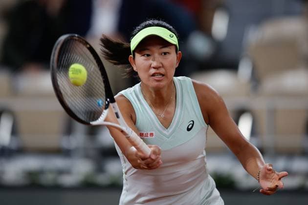 29 05 2024 Tennis, French Open 2024 Roland Garros, FRA, Women™s Singles Court Philippe Chatrier SECOND ROUND Moyuka Uchijima Japan Aryna Sabalenka Picture v li Moyuka Uchijima Japan plays a forehand Copyright: HMBxMedia AntonioxBorga