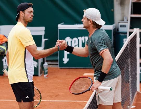 German Maximilian Marterer and Belgian Zizou Bergs shake hands after a tennis match between Belgian Bergs and German Marterer, in the second round of the men s singles, at the Roland Garros French Open tennis tournament, in Paris, France, Thursday 30 May 2024. This year s tournament takes place from 26 May to 09 June. BENOITxDOPPAGNE  x93640968x