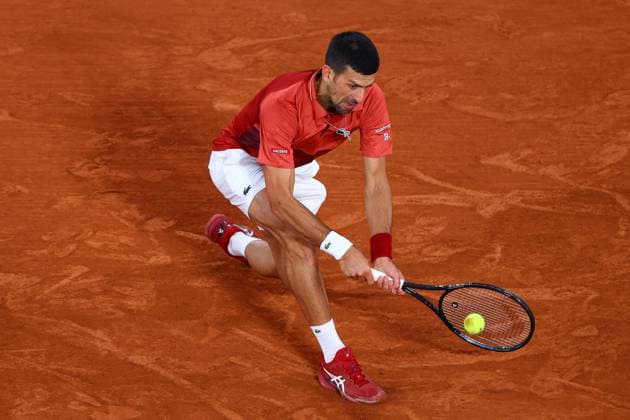 2024.05.30 Paryz Tenis French Open Roland Garros 2024 Novak Djokovic - Roberto Carballes Baena N Z Novak Djokovic Foto Pawel Andrachiewicz PressFocus 2024.05.30 Paris Tennis French Open Roland Garros 2024 Novak Djokovic - Roberto Carballes Baena Novak Djokovic Photo Pawel Andrachiewicz PressFocus 