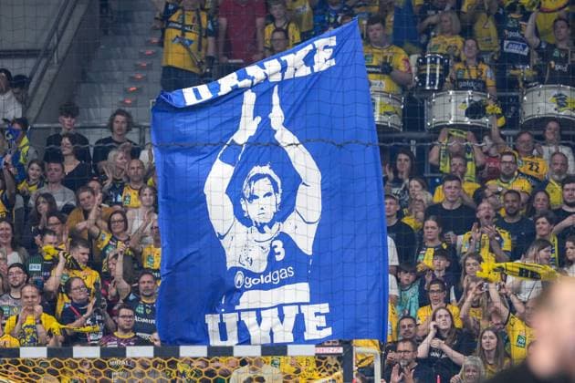 Fans of the Rhein Neckar Löwen with a flag Thank you Uwe for Uwe Gensheimer RNL, 3, not in picture, fans, audience, spectators, mood, atmosphere, stadium, 30 05 2024, Mannheim Germany , Handball, Bundesliga, Rhein Neckar Löwen SC Magdeburg xozx
