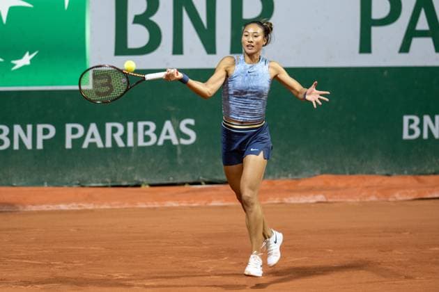 (240531) -- PARIS, May 31, 2024 -- Zheng Qinwen hits a return during the women s singles second round match between Zheng Qinwen of China and Tamara Korpatsch of Germany at the French Open tennis tournament at Roland Garros, Paris, France, May 30, 2024. ) (SP)FRANCE-PARIS-TENNIS-FRENCH OPEN-WOMEN S SINGLES MengxDingbo 