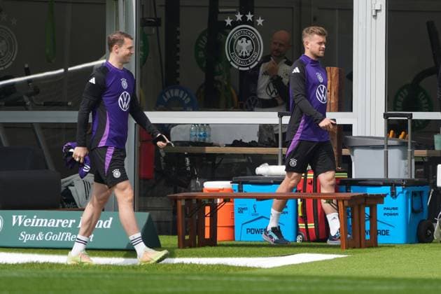 Maximilian Mittelstädt Germany Germany , Goalkeeper Goalie Manuel Neuer Germany Germany Blankenhain 31 05 2024 Training camp for the German national team in preparation for the European Championship, Golf Resort Weimarer Land