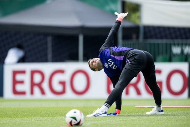 DFB Training Camp Training 31 05 2024 Manuel Neuer Germany stretches DFB Training Camp Training Blankenhain, Golf Spa Resort Weimarer Land on 31 05 2024 Copyright: xBEAUTIFULxSPORTS Wunderlx