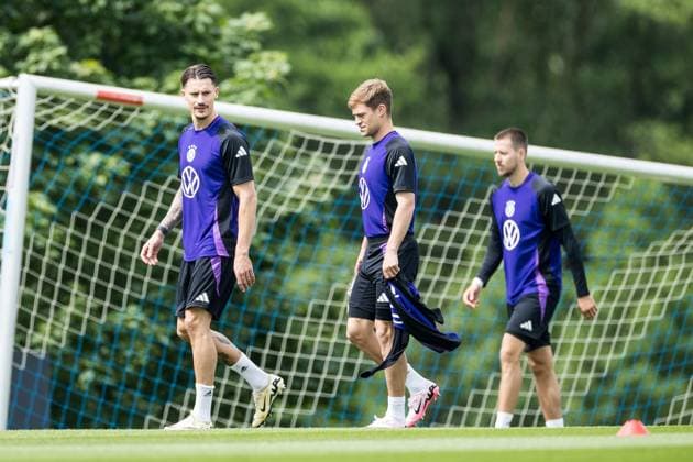 DFB training camp training 31 05 2024 Robin Koch Germany , Joshua Kimmich Germany and Waldemar Anton Germany on the way to the training ground DFB training camp training Blankenhain, Golf Spa Resort Weimarer Land on 31 05 2024 Copyright: xBEAUTIFULxSPORTS Wunderlx