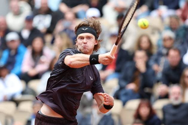ROLAND GARROS 2024 Thierry Larret Maxppp. Tennis. Roland Garros 2024. Internationaux de France de tennis. Stade Roland Garros, Paris (75). Le 31 mai 2024. Court Suzanne Langlen : Andrey RUBLEV (RUS) vs Matteo ARNALDI (ITA). PARIS (75) STADE ROLAND GARROS PARIS ILE DE FRANCE FRANCE  Copyright: xThierryxLarret MAXPPPxThierryxLarretx TL_20240531_0256 0492736603st