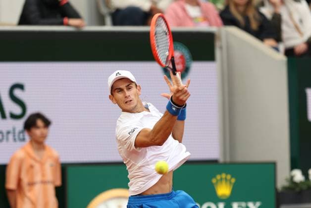 ROLAND GARROS 2024 Thierry Larret Maxppp. Tennis. Roland Garros 2024. Internationaux de France de tennis. Stade Roland Garros, Paris (75). Le 31 mai 2024. Court Suzanne Langlen : Andrey RUBLEV (RUS) vs Matteo ARNALDI (ITA). PARIS (75) STADE ROLAND GARROS PARIS ILE DE FRANCE FRANCE  Copyright: xThierryxLarret MAXPPPxThierryxLarretx TL_20240531_0262 0492736613st