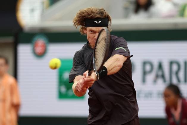 ROLAND GARROS 2024 Thierry Larret Maxppp. Tennis. Roland Garros 2024. Internationaux de France de tennis. Stade Roland Garros, Paris (75). Le 31 mai 2024. Court Suzanne Langlen : Andrey RUBLEV (RUS) vs Matteo ARNALDI (ITA). PARIS (75) STADE ROLAND GARROS PARIS ILE DE FRANCE FRANCE  Copyright: xThierryxLarret MAXPPPxThierryxLarretx TL_20240531_0267 0492736625st