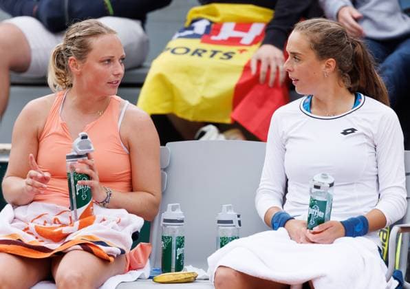 Belgian Kimberley Zimmermann and Italian Lucia Bronzetti pictured during a doubles tennis match against Japanese pair Hozumi Ninomiya, in the first round of the women s doubles, at the Roland Garros French Open tennis tournament, in Paris, France, Friday 31 May 2024. This year s tournament takes place from 26 May to 09 June. BENOITxDOPPAGNE  x93717300x