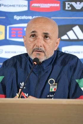 31st May 2024; Federal Technical Centre, Coverciano, Italy; Italian Football Training Camp ahead of the friendlies against Bosnia and Turkey, Florence, Italy; Luciano Spalletti coach of Italy during the press conference, PK, Pressekonferenz  ActionPlus12649159 AllShotLive