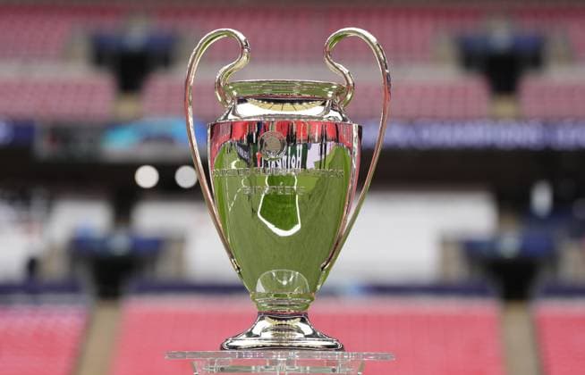 Football, CL, Borussia Dortmund - Real Madrid, Preview, Trophy and stadium