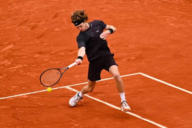 Andrey Rublev ( RUS ) during the 2024 French Open at Roland Garros on May 31, 2024 in Paris, France. ( Photo by federico pestellini panoramic ) - TENNIS : Roland Garros 2024 - Internationaux de France - 31 05 2024 FedericoPestellini Panoramic 