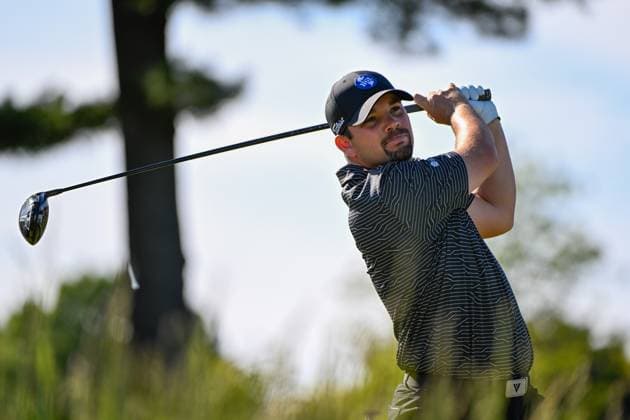 ANCASTER, ON - MAY 31: Etienne Papineau (CAN) watches his tee shot on 11 during the second round of the RBC Canadian Open on May 31, 2024 at Hamilton Golf & Country Club in Ancaster, Ontario, Canada. (Photo by Ken Murray Icon Sportswire) GOLF: MAY 31 PGA, Golf Herren RBC Canadian Open EDITORIAL USE ONLY Icon240531006
